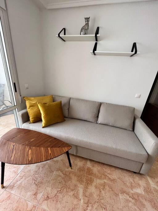 Cozy Apartment 5 Mins To Beach 托雷维耶哈 外观 照片