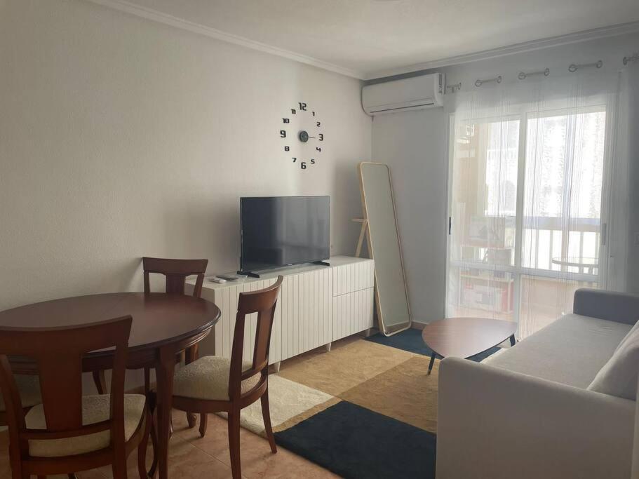 Cozy Apartment 5 Mins To Beach 托雷维耶哈 外观 照片